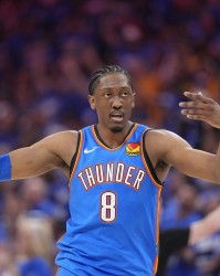 杰威：我是科比的忠实球迷，越是身处季后赛境地就越能理解他当年的状态