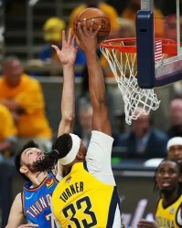 湖人心仪中锋特纳 总决赛2场生死战仅9分！湖媒:感谢佩林卡没要他